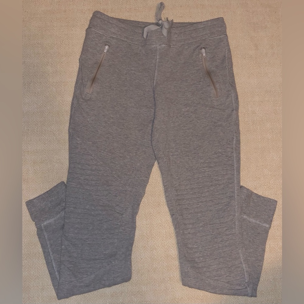 Alo Joggers
